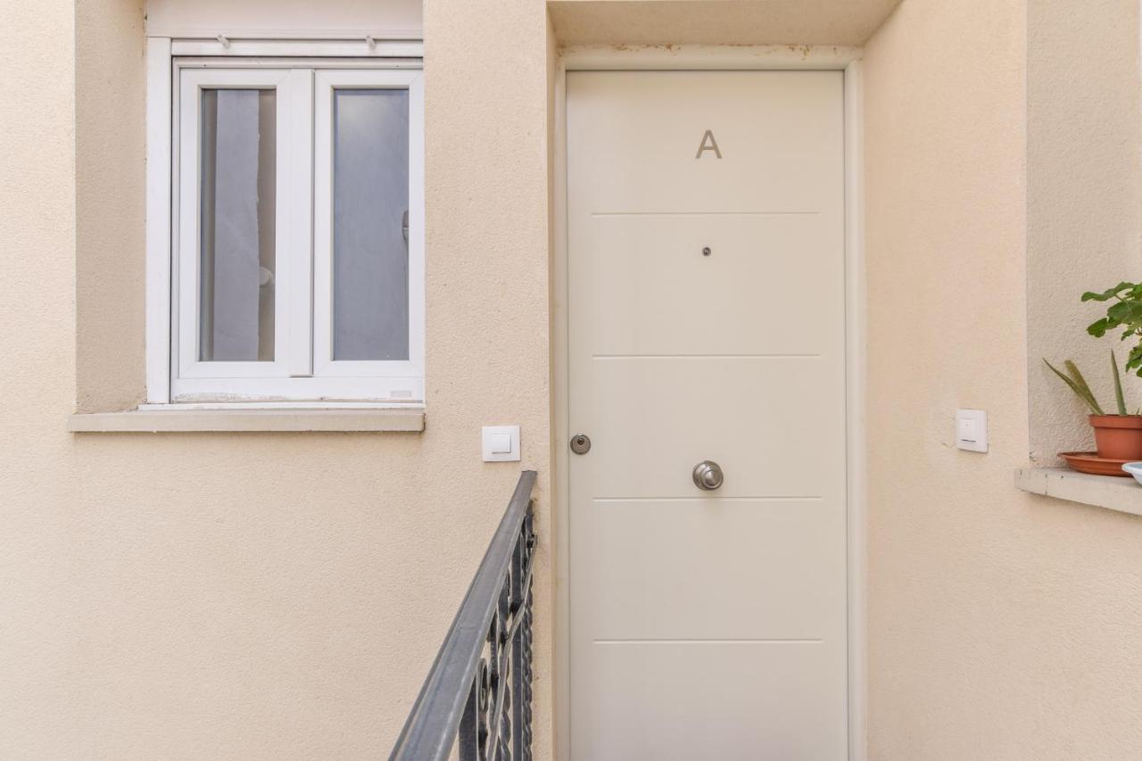 Apartamentos Reformados En Metro Pacifico Alquiler Temporal Madrid Buitenkant foto