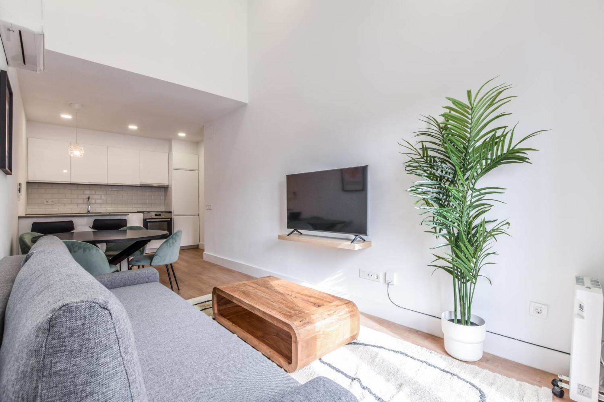 Apartamentos Reformados En Metro Pacifico Alquiler Temporal Madrid Buitenkant foto
